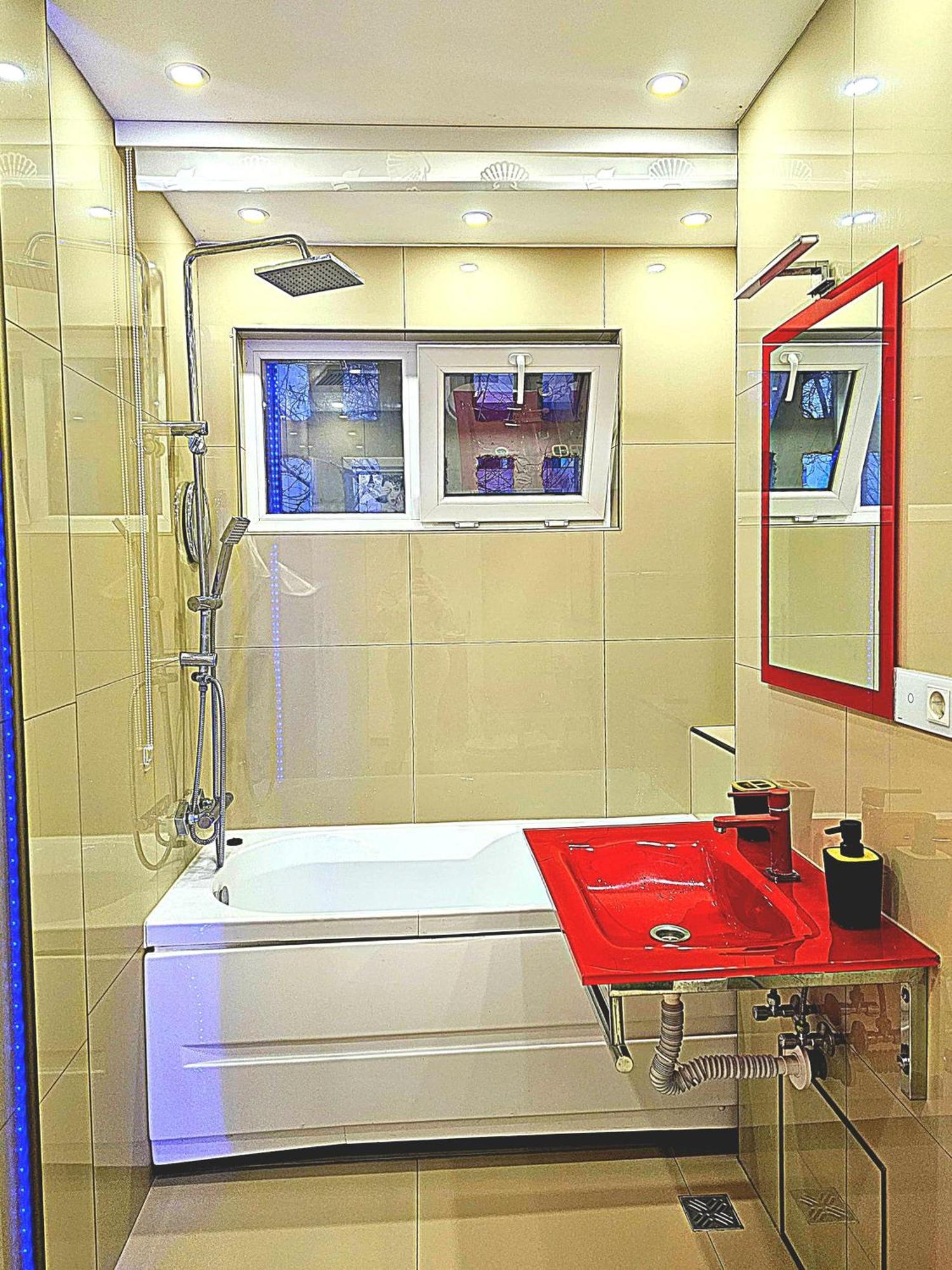 Luxury Paul Apartment Green, Private & Accessible Brašov Exteriér fotografie